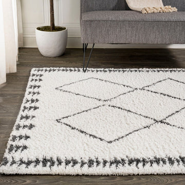 Calvia Moroccan Diamond Shag Area Rug